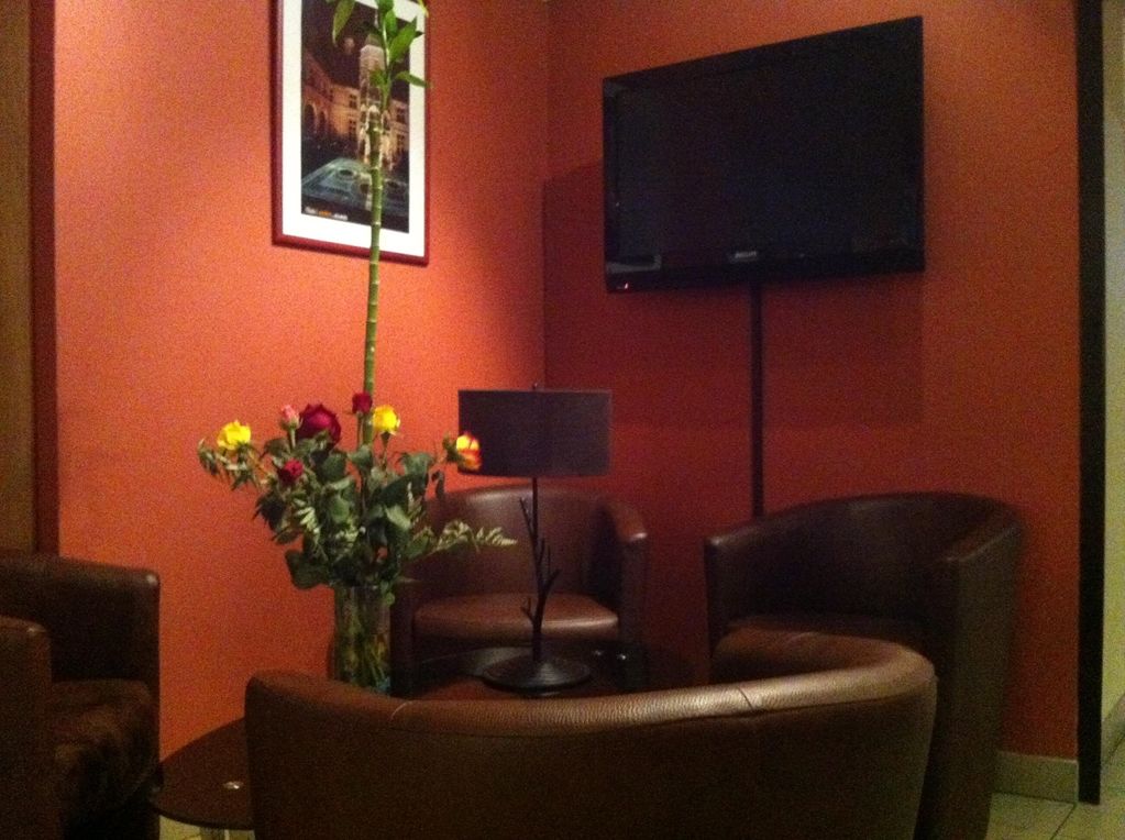 Kyriad Bourges Sud Restaurant foto